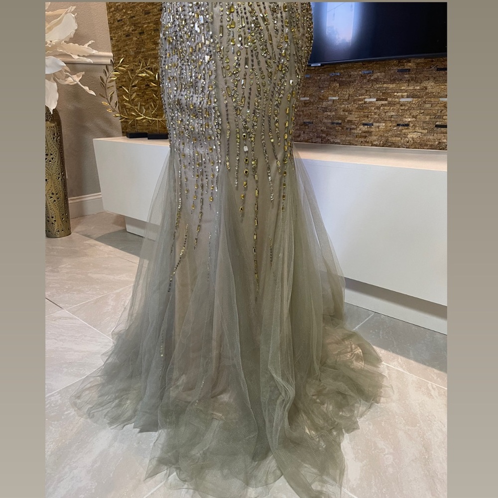 TAN DRESS - Picture 4 of 4